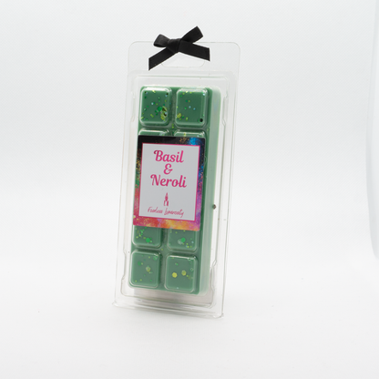 Basil and Neroli green wax melt with biodegradable glitter. 