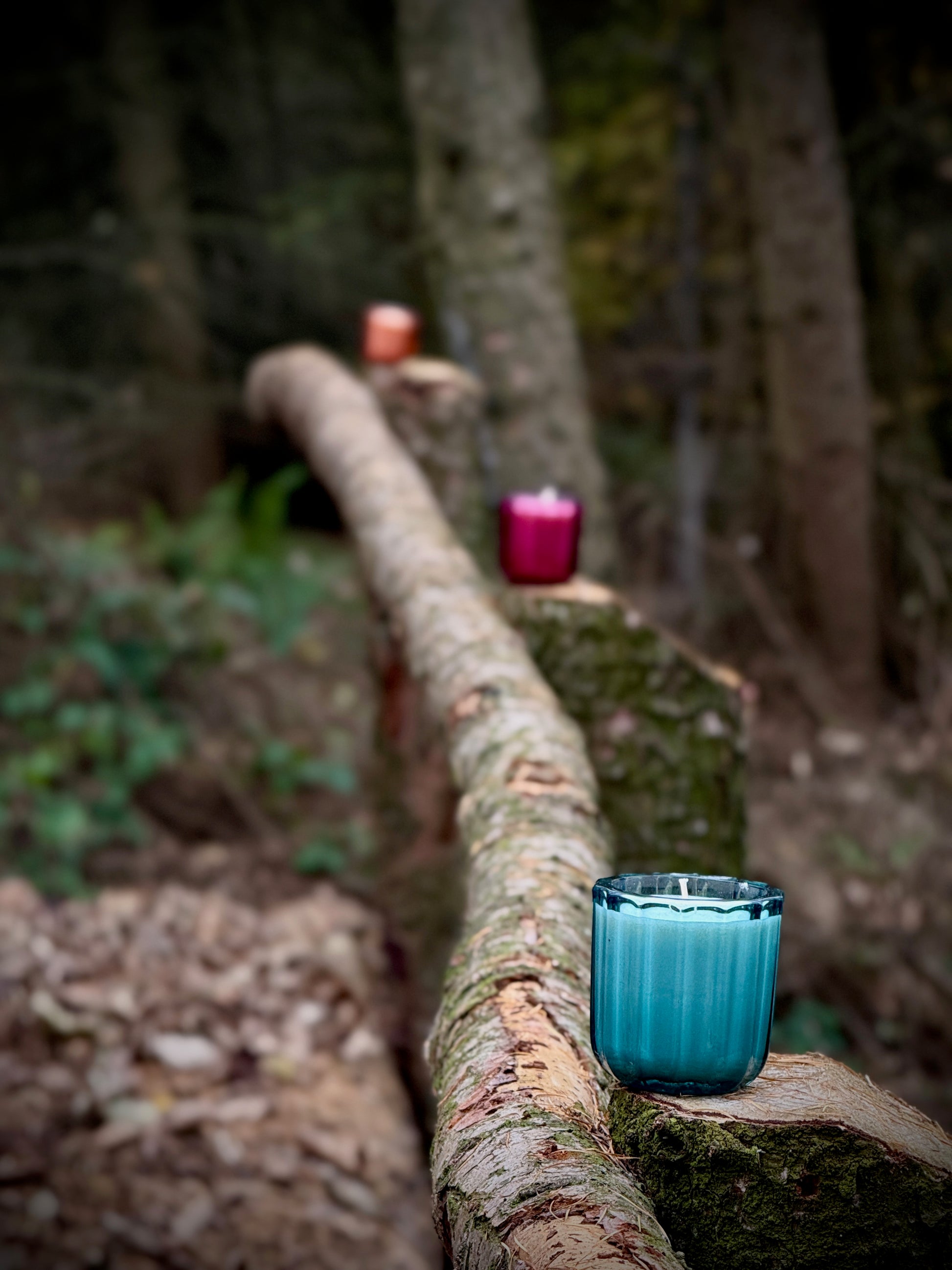 Blue, pink and peach luxury mini candle gift set, in beautiful bright vessels. These 3 candles come in a gorgeous black gift box as a set or individually.  Candle fragrances are spiced orange, frosted spice and ylang and cinnamon and saffron. Perfect festive candles